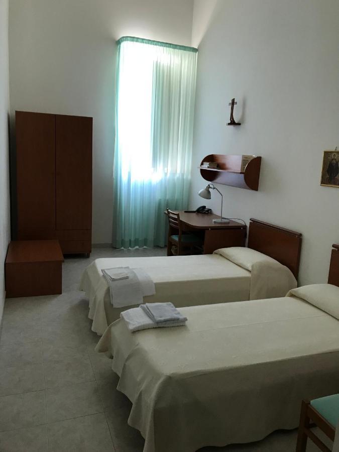 Hotel Centro Di Spiritualita Madonna Della Nova Ostuni Exterior foto