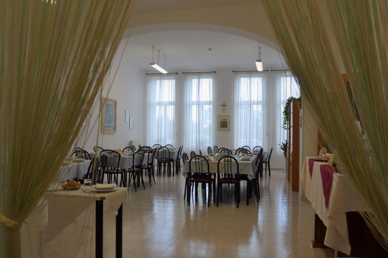 Hotel Centro Di Spiritualita Madonna Della Nova Ostuni Exterior foto